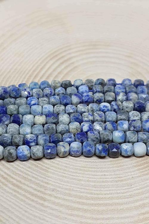 Lapis Taşı Küp Şekilli Dizi 4mm