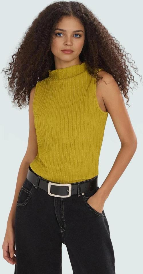 Kadın Dokulu Örme Bluz Regular Kalıp Kolsuz Dik Yaka Uzun Ömürlü Kaliteli İşçilik