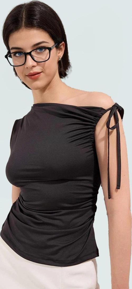 Kadın Fitted Asimetrik Yaka Yazlık Bluz Polyester Micro Dokuma Zarifane Tasarım Mükemmel Uyum