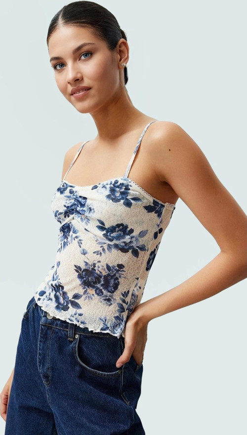 Crop Bluz Çiçek Desenli İnce Askılı Örme Polyester Yazlık Modern Stil Rahat Kullanım