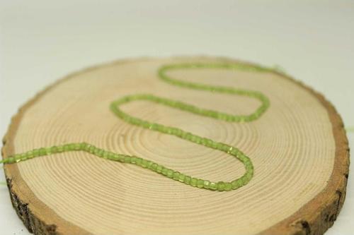 Peridot (zebercet) Taşı Küp Şekilli Dizi 2.5mm