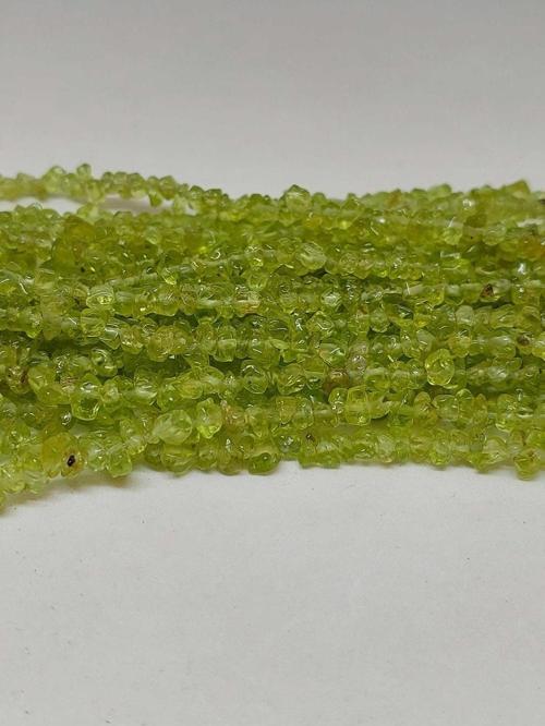 Peridot (zebercet) Taşı Royal Minik 4-6mm Aralığı Şekilsiz Taşlar Dizi