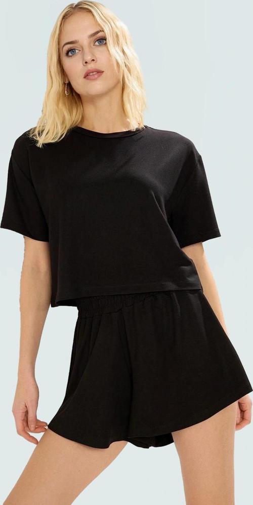 Kadın Örme Şortlu T shirt Takım Rahat Günlük Yazlık Kombin Kullanım Zarifane Tasarım
