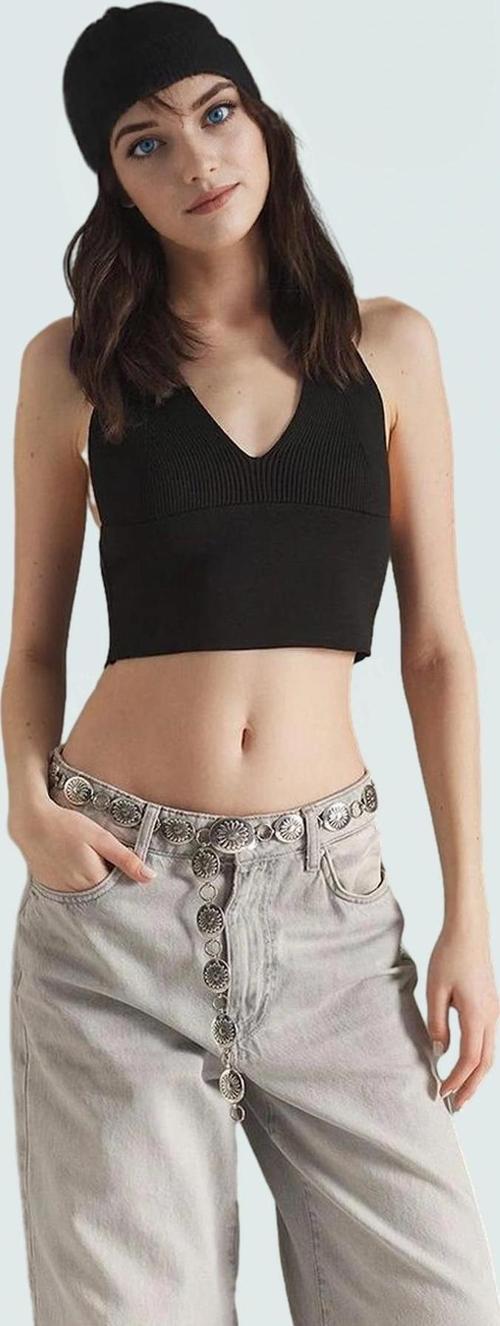 Kadın V Yaka Fitted Triko Bluz Super Crop Boy Premium Kalite Özenle Seçilmiş Rahat Ve Şık