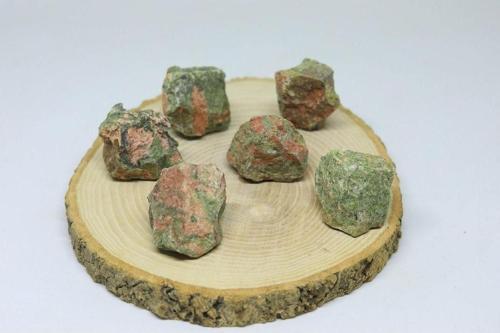 Unakit Taşı Ham Parça (37-49gram)