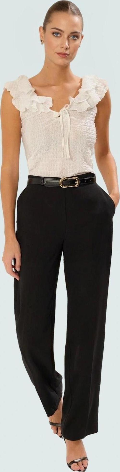 Havuz Yaka Fitted Örme Bluz Crop Basic Yazlık Rahat Ve Şık Premium Kalite Konforlu Kesim