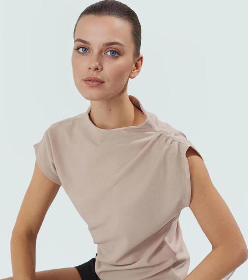 Fitted Dik Yaka Scuba Krep Örme Bluz Günlük Stil Özenle Seçilmiş Uzun Ömürlü Konforlu Kesim