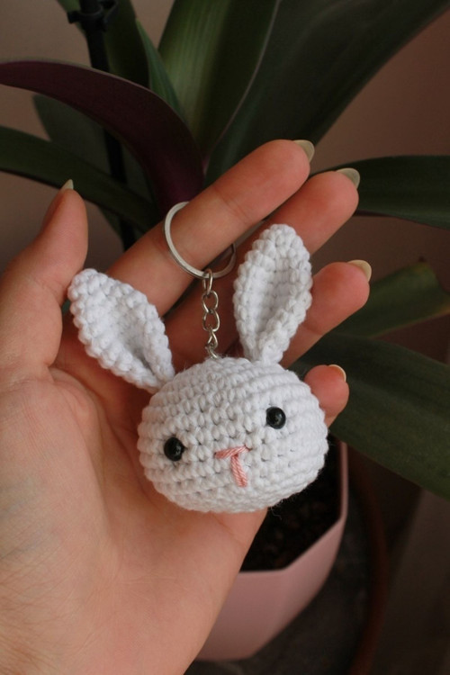 Amigurumi Tavşan Anahtarlık