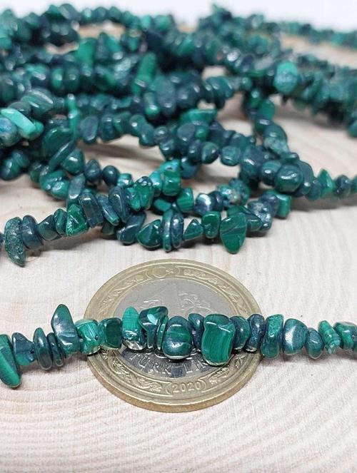 Delikli Malakit Taşı Minik Boy 4-6mm Aralığı Şekilsiz Taşlar 50 Adet