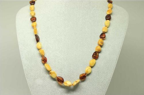 Kehribar Büyük Kolyesi (24730)