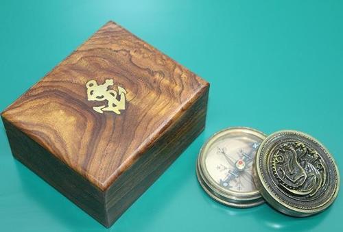 Ahşap Kutulu Pirinç Pusula Ejderha Desenli