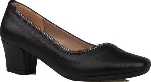 Siyah Taş İşlemeli Kadın Klasik Ayakkabı