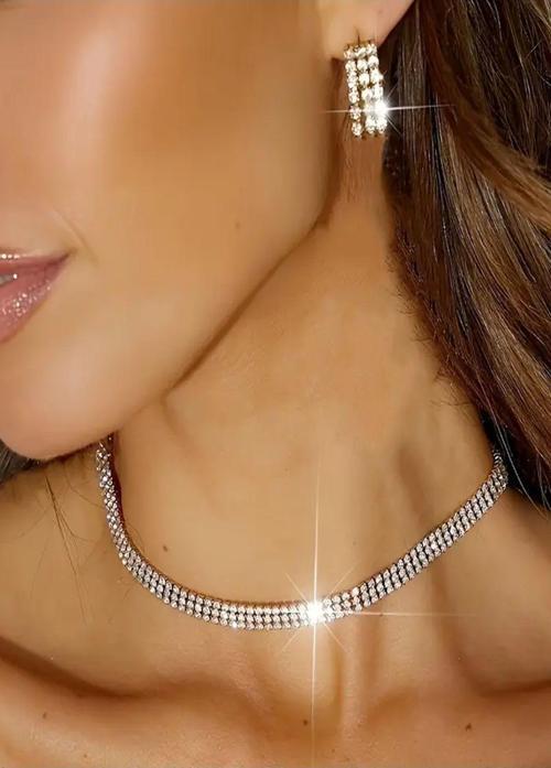 Altın Renk 3 Sıra Taş Detaylı Choker Kolye