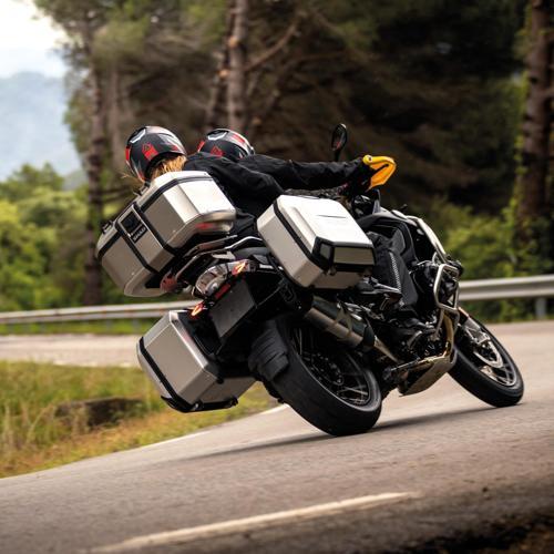 TR-55 SİLVER ARKA ÇANTA