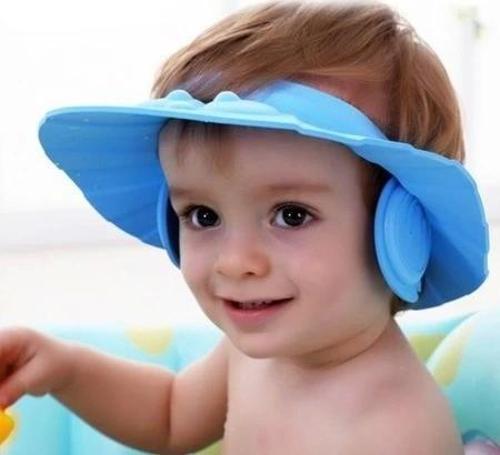 BEBEK BANYO ŞAPKASI DÜĞMELI KULAKLIKLI