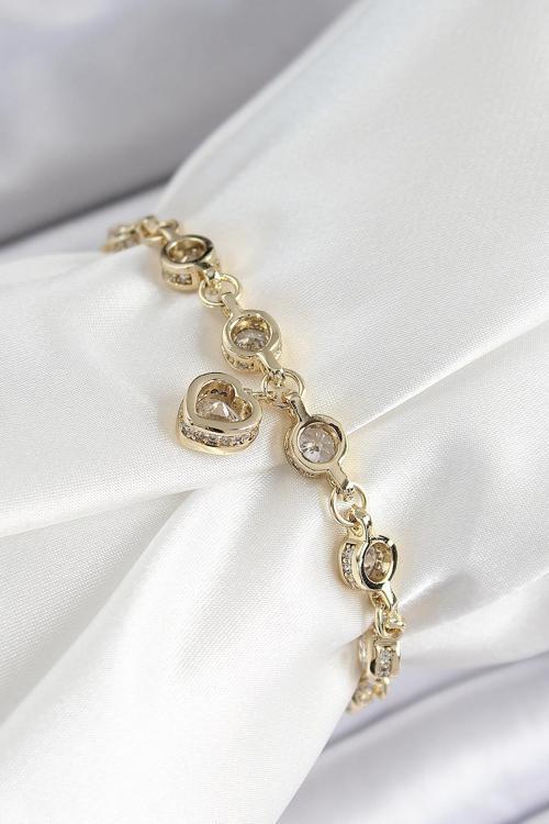 Xuping Pirinç Zirkon Taşlı Sallantılı Kalp Model Gold Renk Kadın Bileklik