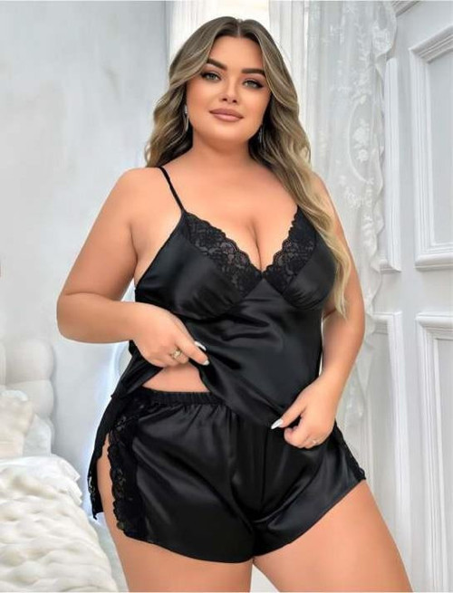 Aria's Closet Büyük Beden Siyah Yırtmaç Dantel İşlemeli Saten Şortlu Takım