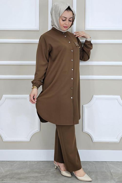 KADIN SALLANTI AKSESUARLI HAKİM YAKA TESETTÜR TAKIM