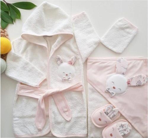 Kabartma Sevimli Tavsan Nakıslı Havlu Bornoz Set