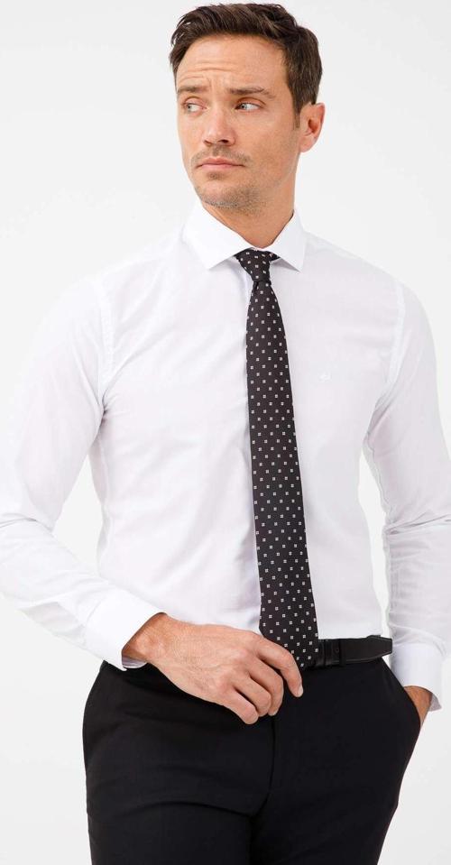 Beyaz Slim Fit Dar Kalıp Klasik Yaka Düz Uzun Kollu Cepsiz Kolay Ütülenir Gömlek
