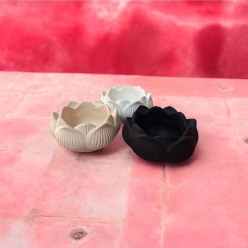 3'Lü Lotus Çiçeği Dekoratif Mumluk Set Dekoratif Obje & Biblo Şık Ve Ev Aksesuarı