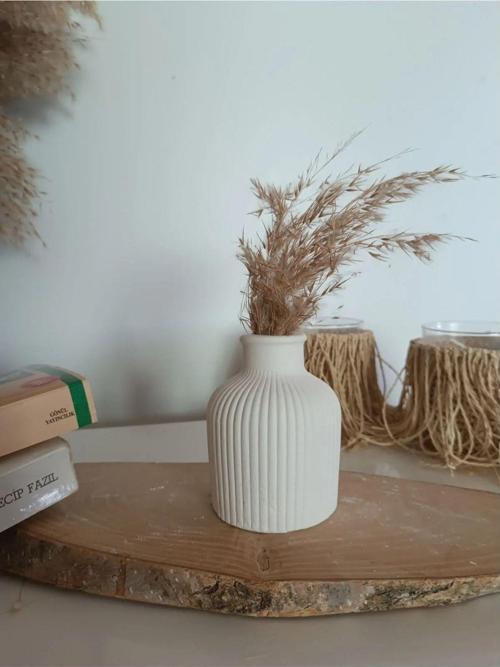 Beyaz Renk Tekli Alçı Minimalist Tekli Vazo 10Cm