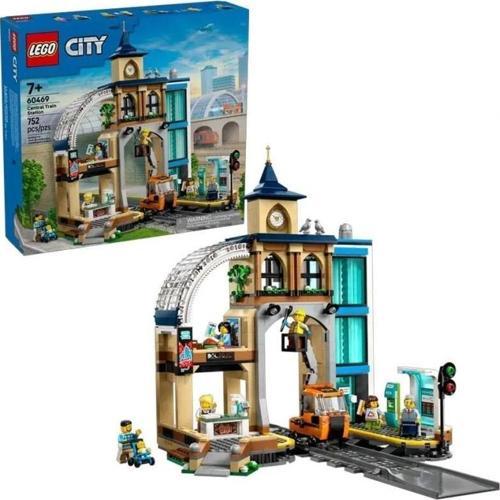 Nessiworld 60469  City Merkez Tren İstasyonu 752 parça +7 yaş