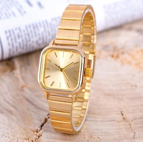 Gold Renk Minimal - Çelik Kadın Kol Saati ST-304260