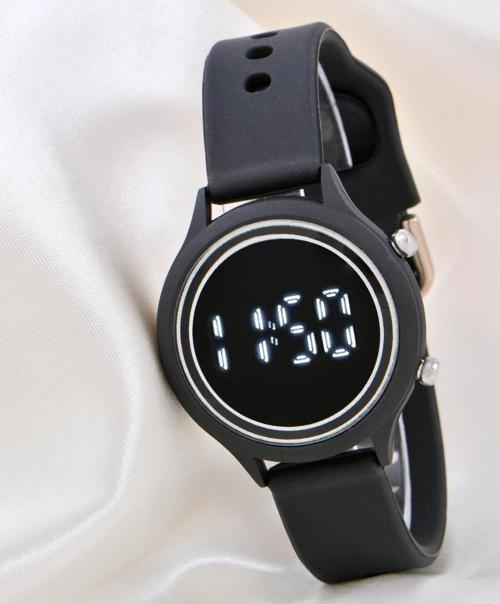 Kadın Saati Siyah Renk Silikon Kordonlu Tuşlu Led Unisex Çocuk Bileklik Saat ST-304169 