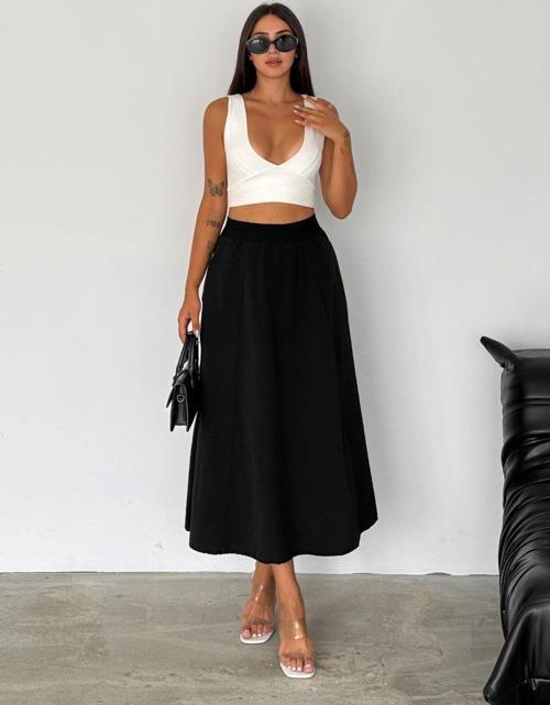 Beli Güpür Detaylı Şık Kadın Etek – Zarif ve Feminen Stil