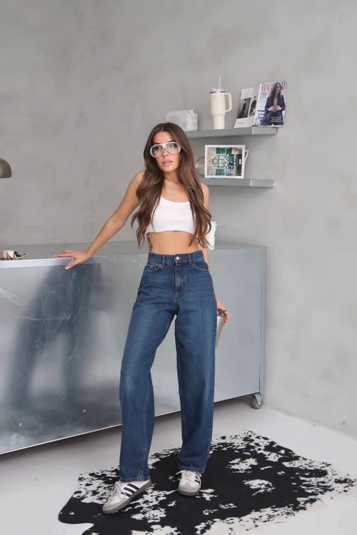 Arkadan tokalı jeans pantolon
