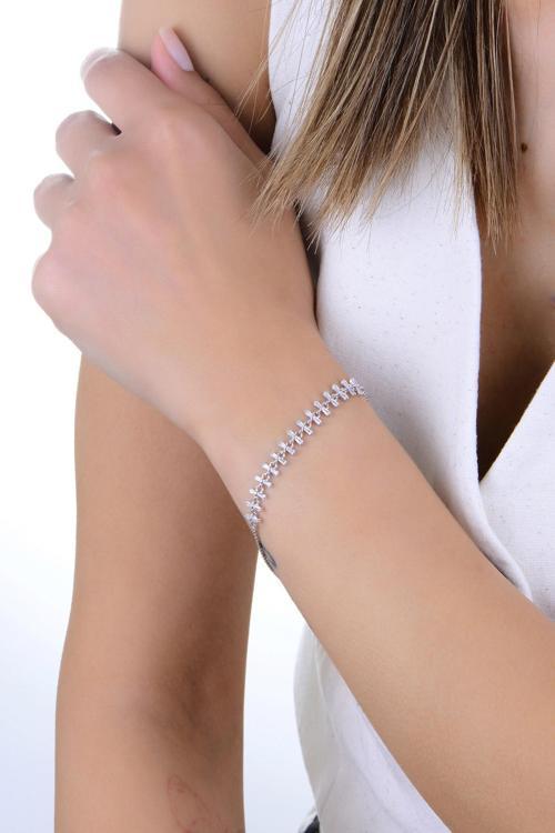 Gümüş rodyumlu baget kesim zirkon taşlı hareketli kırkayak model bileklik [barcode]