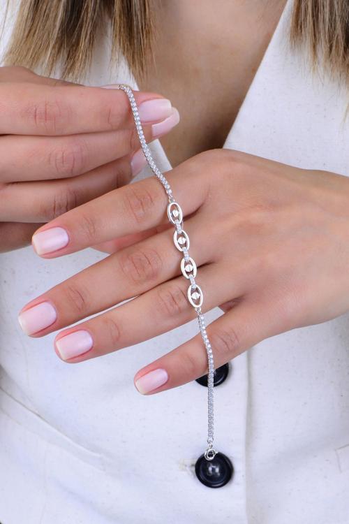 Gümüş rodyumlu pırlanta modeli zirkon taşlı çivi desenli oval su yolu bileklik [barcode]