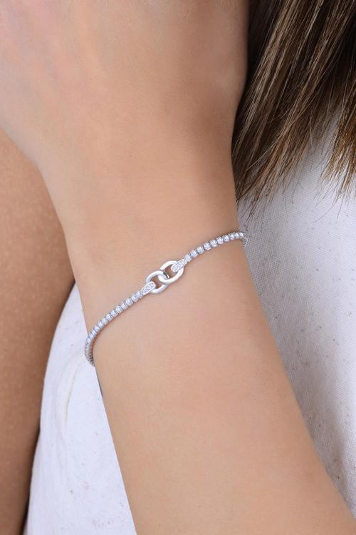Gümüş rodyumlu pırlanta modeli zirkon taşlı kenetlenmiş zerafet su yolu bileklik [barcode]