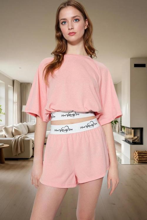 Rahat Yazlık Şortlu Pijama Takımı Pamuklu Örme Kumaş 2'li Set Yüksek Kalite Seçkin Malzeme