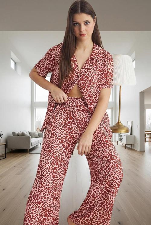 Rahat ve Şık Leopar Desenli Viskoz Pijama Takımı Yaz İçin Mükemmel Uzun Ömürlü Modern Stil