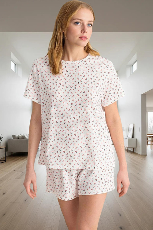 Rahat ve Şık Kiraz Desenli Pijama Takımı Örme Kumaş Yazlık Özenle Seçilmiş