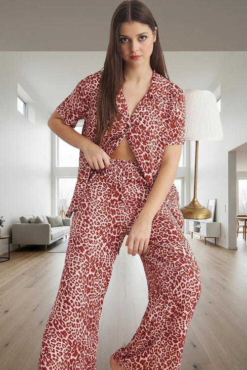 Rahat ve Şık Leopar Desenli Viskoz Pijama Takımı Yaz İçin Mükemmel Uzun Ömürlü Modern Stil