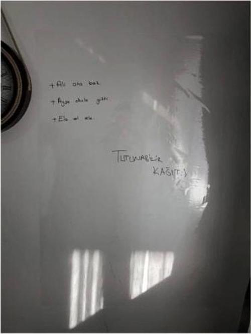 Kendinden Yapışkanlı Şeffaf Tahta Filmi - 2 Metre X 60 Cm