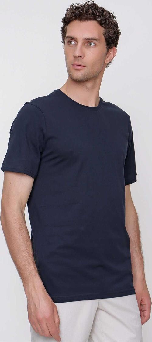 Erkek Lacivert Basic Düz %100 Pamuk Bisiklet Yaka Slim Fit Dar Kesim Kısa Kollu Tişört