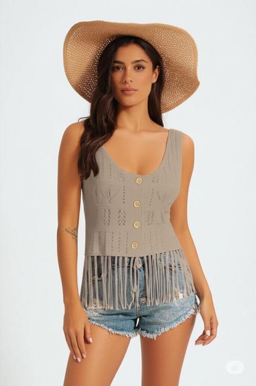 Kadın Askılı Yuvarlak Yaka Önden Düğmeli Püsküllü Triko Bluz