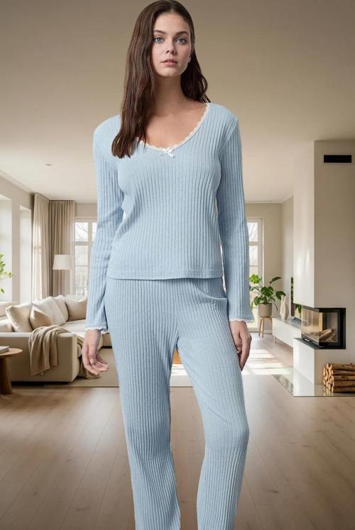 Rahat ve Şık Kadın Pijama Takımı Örme Kumaş Renk Geniş Paça Yüksek Kalite Özel Tasarım