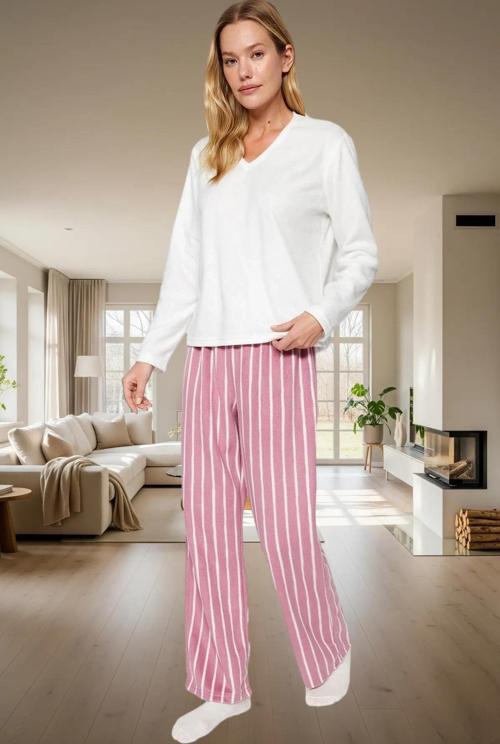 Kadın Kışlık Uzun Kollu Polar Pijama Takımı Çizgili Regular Kalıp Zarif Tasarım
