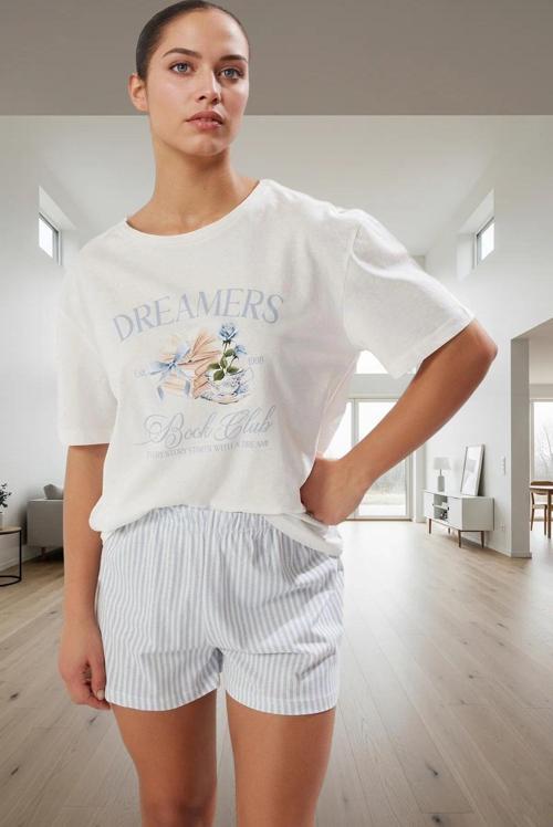 Kadın Yazlık Pamuklu Regular Kalıp Çizgili Pijama Takımı Profesyonel Görünüm