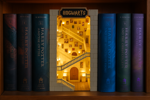 Hogwarts Merdiven Kitaplık Dekoru - Harry Potter