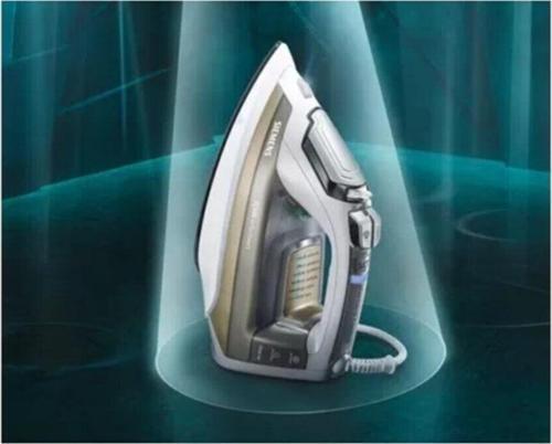 TB603010 3000W titanyum tabanlı Otomatik Kapanmalı Buharlı Ütü