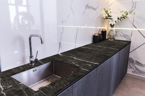 Tezgah Üstü Fayans Kaplama Folyosu Mutfak Tezgahı Kaplama Bright Marble 70 cm x 4 Metre