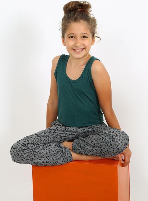 Kız Çocuk Sıfır Kol Zümrüt Yeşili Penye Pijama Takımı