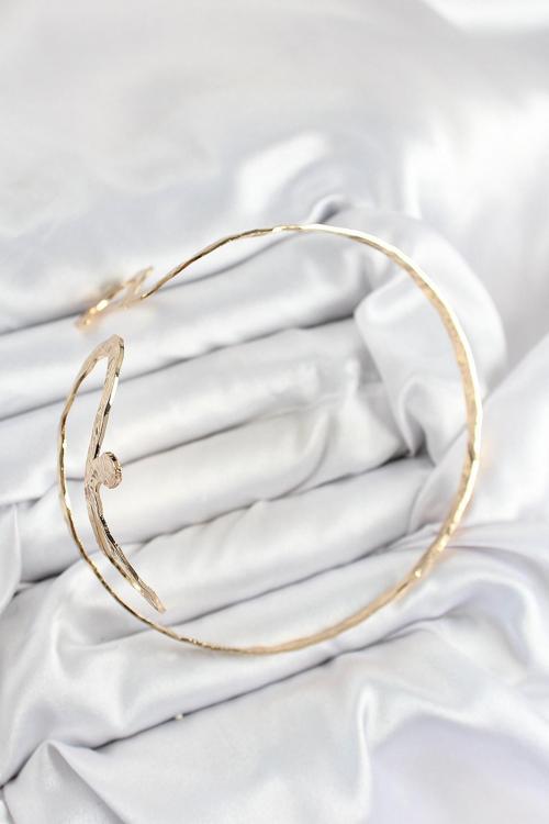 Zarif Kadın için Golden Pirinç Yılan Stil Pazu Bileklik