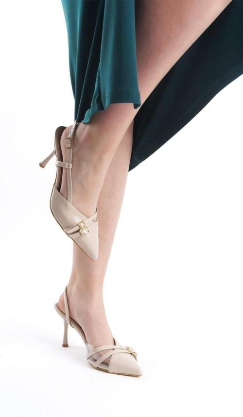 Kadın Arina Krem Cilt 9 Cm İnce Topuklu Sivri Burunlu Yanları Acık Stiletto